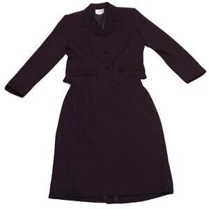 Jacqueline Ferrar Plum Beaded 2 piece Skirt suit Size 16 W